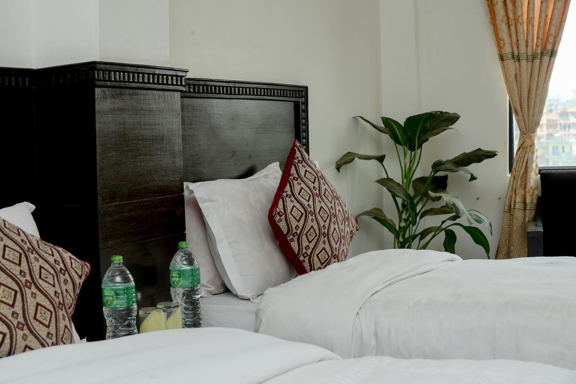 Hotel Admire Pokhara Pvt. Ltd. Dış mekan fotoğraf