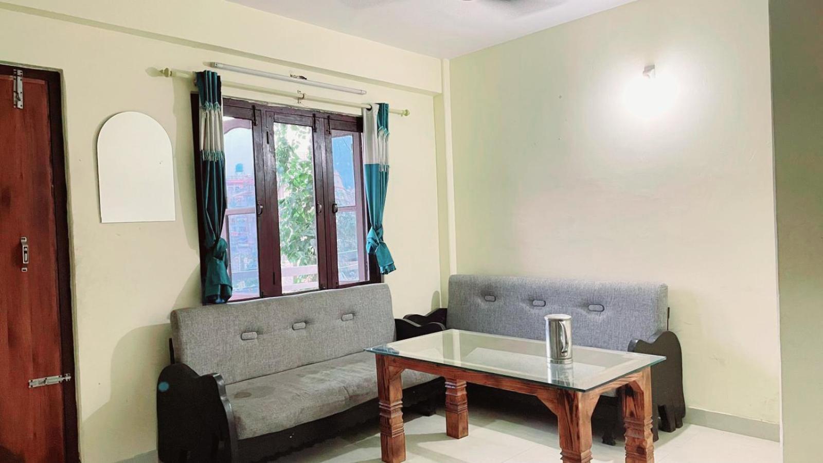 Hotel Admire Pokhara Pvt. Ltd. Dış mekan fotoğraf